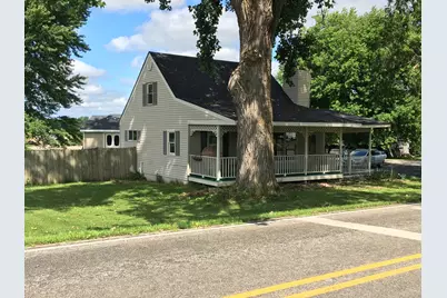 125 N 2nd Street, Malta, IL 60150 - Photo 1