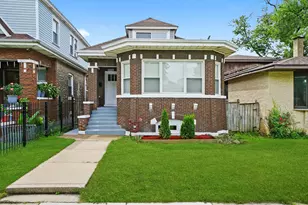 5704 S Homan Ave, Chicago, IL 60629 - Photo 1