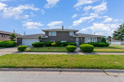 615 Hoxie Avenue, Calumet City, IL 60409 - Photo 1