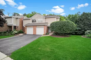 640 Hillview Ct, West Chicago, IL 60185 - Photo 1