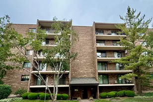 555 Graceland Ave, Des Plaines, IL 60016 - Photo 1