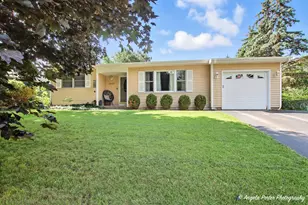 1007 W Florence St, McHenry, IL 60051 - Photo 1
