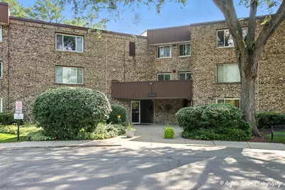 2600 Brookwood Way Drive #305, Rolling Meadows, IL 60008 - Photo 1