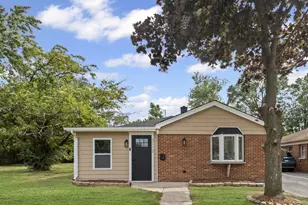 3112 W Whipple Dr, Merrionette Park, IL 60803 - Photo 1