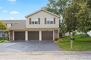 67 Willow Cir, Cary, IL 60013 - Photo 1