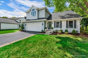 2012 N Yale Ave, Arlington Heights, IL 60004 - Photo 1