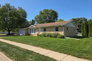 206 Joanne Ln, Rochelle, IL 61068 - Photo 1