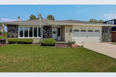 7649 Apple Tree Lane, Willowbrook, IL 60527 - Photo 1