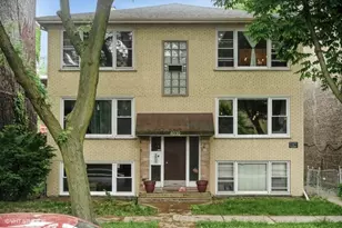 4030 N Mozart St, Chicago, IL 60618 - Photo 1