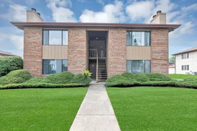 1025 Manchester Court #1025, South Elgin, IL 60177 - Photo 1