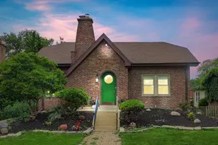 1812 S Fairview Ave, Park Ridge, IL 60068 - Photo 1