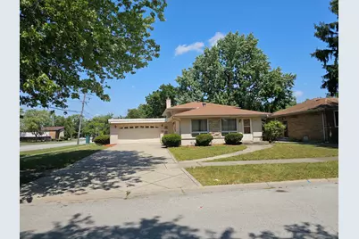 808 E 165th Place, South Holland, IL 60473 - Photo 1