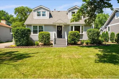 130 69th Street, Darien, IL 60561 - Photo 1