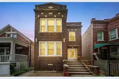 611 N Monticello Avenue, Chicago, IL 60624 - Photo 1