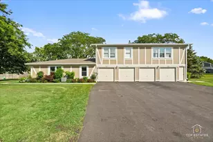 1137 Hampton Harbor, Schaumburg, IL 60193 - Photo 1