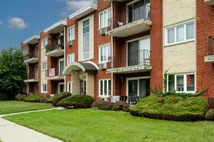 4754 W 101st St, Oak Lawn, IL 60453 - Photo 1