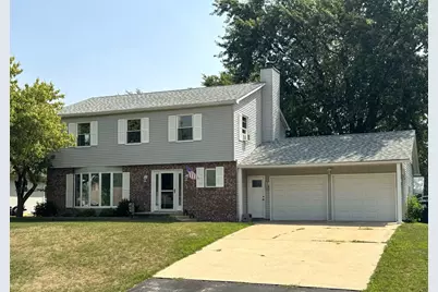 1223 N Bush Avenue, Kankakee, IL 60901 - Photo 1