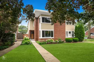 3019 Central St, Evanston, IL 60201 - Photo 1