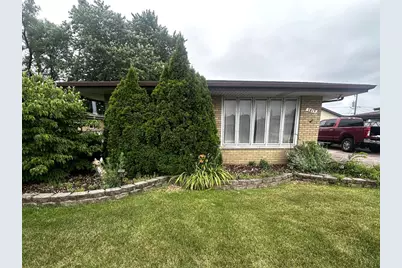 7813 W 80th Street, Bridgeview, IL 60455 - Photo 1