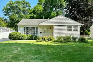 2310 Bluebird Ln, Rolling Meadows, IL 60008 - Photo 1