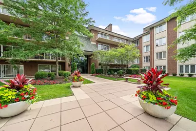 5 Oak Brook Club Drive #N303, Oak Brook, IL 60523 - Photo 1