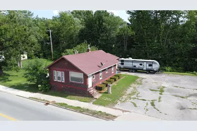 441 E Walnut Street, Watseka, IL 60970 - Photo 1