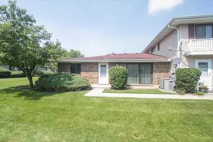 1319 Forestdale Ct, Schaumburg, IL 60193 - Photo 1