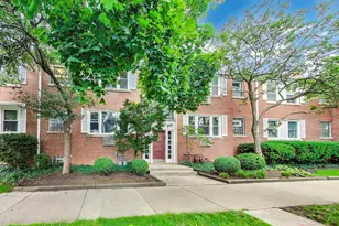 6555 N Damen Ave, Chicago, IL 60645 - Photo 1