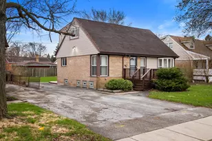 15607 Rose Dr, South Holland, IL 60473 - Photo 1