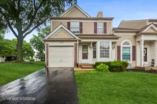 1539 Apple Grove Ln, Westmont, IL 60559 - Photo 1