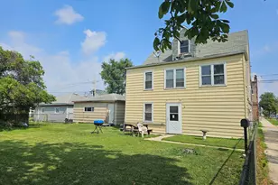 7600 W 61st St, Summit, IL 60501 - Photo 1