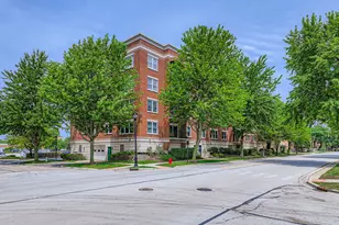 104 N Plum Grove Rd, Palatine, IL 60067 - Photo 1