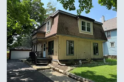 409 Jackson Avenue, Saint Charles, IL 60174 - Photo 1