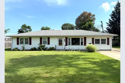 145 Southgate Street, Lincoln, IL 62656 - Photo 1