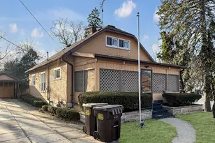 52 N Mernitz Ave, Freeport, IL 61032 - Photo 1