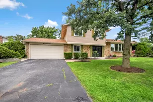 626 Derbyshire Ln, Bolingbrook, IL 60440 - Photo 1
