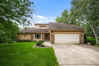 42W697 Bridle Court, Saint Charles, IL 60175 - Photo 1