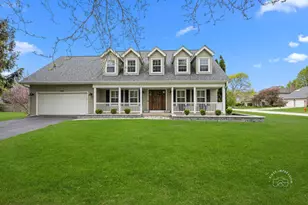 322 Arlington Ave, Naperville, IL 60565 - Photo 1