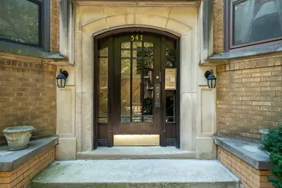 547 W Brompton Avenue #1N, Chicago, IL 60657 - Photo 1