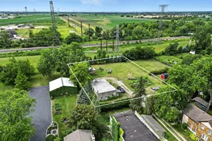 138 Pacific St, Frankfort, IL 60423 - Photo 1