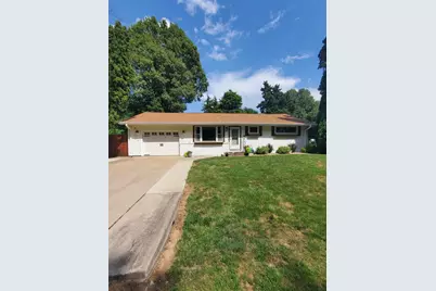 203 Robert Street, Heyworth, IL 61745 - Photo 1