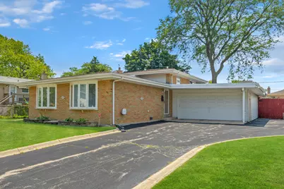 7621 Churchill Street, Morton Grove, IL 60053 - Photo 1