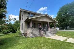 501 Pierpont Ave, Rockford, IL 61102 - Photo 1