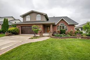 1650 Chauser Ln, Woodridge, IL 60517 - Photo 1