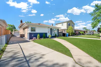 4221 W 77th Place, Chicago, IL 60652 - Photo 1
