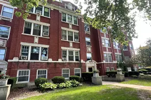 125 Washington Blvd, Oak Park, IL 60302 - Photo 1