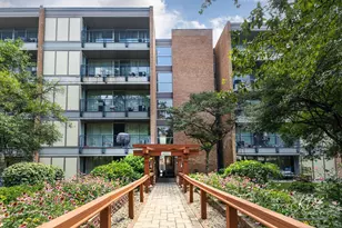 6020 Oakwood Dr, Lisle, IL 60532 - Photo 1