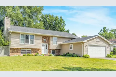 529 White Birch Road, Lindenhurst, IL 60046 - Photo 1