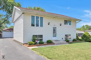 16822 90th Ave, Orland Hills, IL 60487 - Photo 1