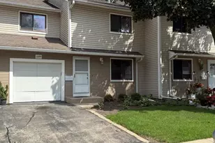 1099 E Randville Dr, Palatine, IL 60074 - Photo 1